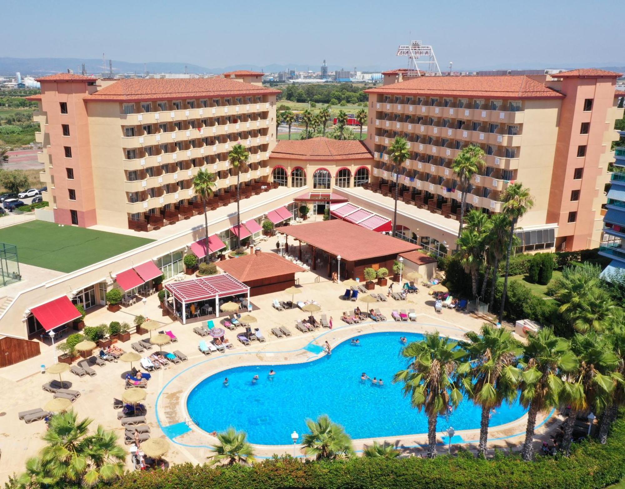 Hotel Ohtels La Hacienda La Pineda Exterior foto